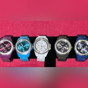 Geneva titanium gray crystal bezel watch